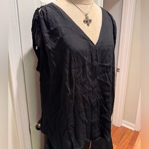 a.n.a Black grunge whimsigoth V-Neck cold shoulder Blouse XL
